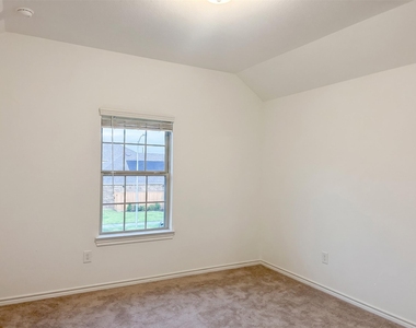 1357 Grass Bend Drive - Photo Thumbnail 21