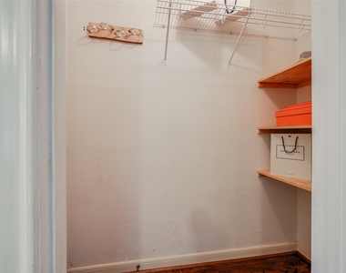 501 W 17th Street - Photo Thumbnail 20