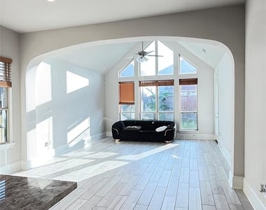 10815 Cassiopeia Creek Cir - Photo Thumbnail 19