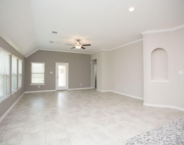 15810 Vanderpool River Drive Drive - Photo Thumbnail 9