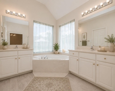 703 Acacia Place - Photo Thumbnail 9