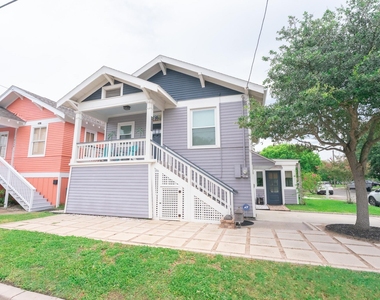 2124 35th Street - Photo Thumbnail 4