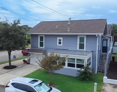 2124 35th Street - Photo Thumbnail 2