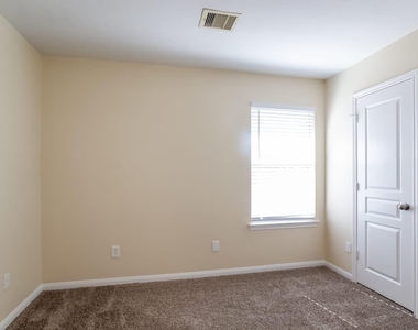 13321 Enchanted Way Drive - Photo Thumbnail 10