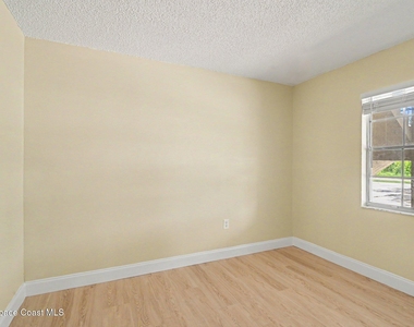 2294 Fox Hollow Drive - Photo Thumbnail 11