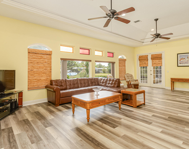 315 Enola Place - Photo Thumbnail 8