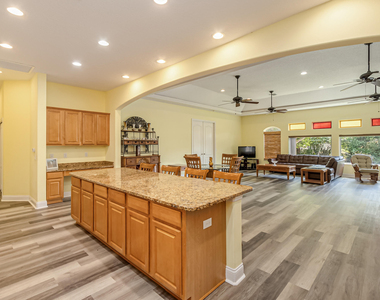315 Enola Place - Photo Thumbnail 15