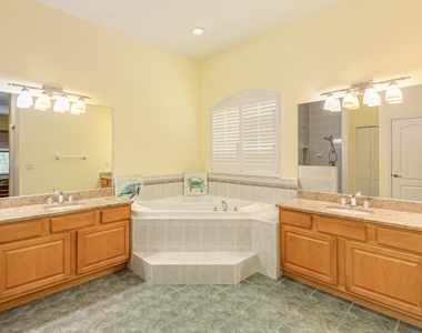 315 Enola Place - Photo Thumbnail 25
