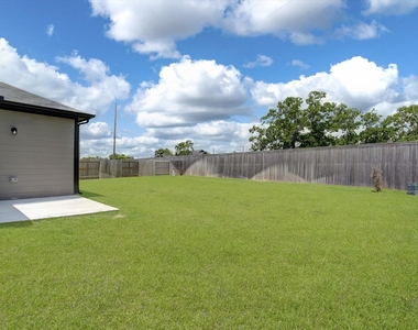 511 Louis Lane - Photo Thumbnail 36