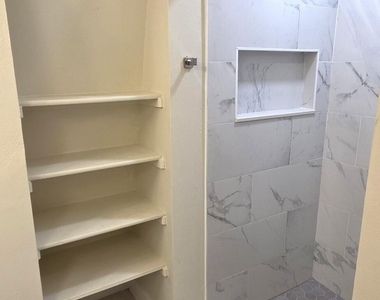 1642 S Park Avenue - Photo Thumbnail 13