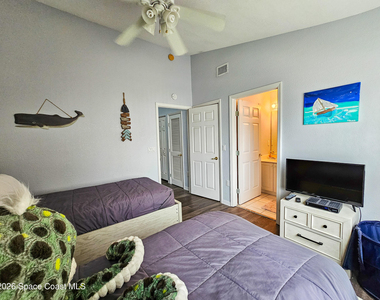 342 Seaport Boulevard - Photo Thumbnail 15