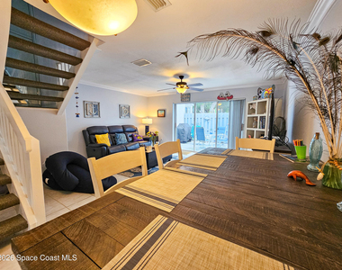 342 Seaport Boulevard - Photo Thumbnail 5
