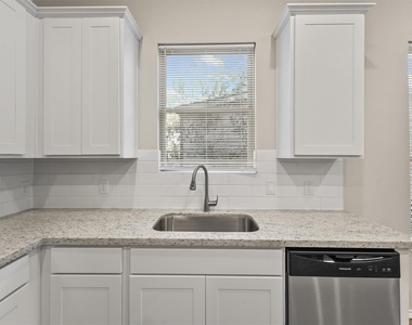 10178 Barberry Street - Photo Thumbnail 12