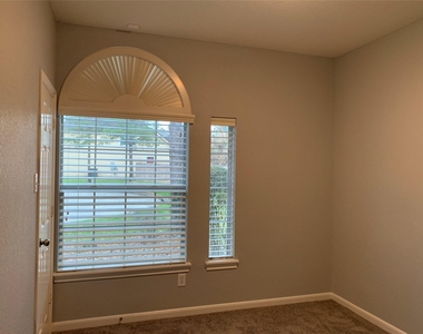 46 Patina Pines Court - Photo Thumbnail 19