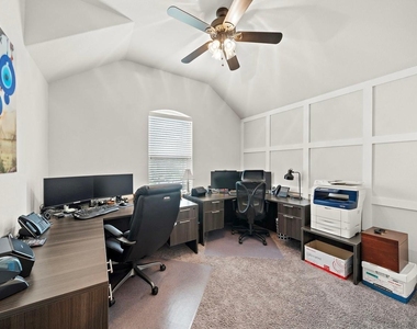 23706 Via Viale Drive - Photo Thumbnail 9