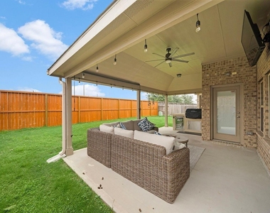 23706 Via Viale Drive - Photo Thumbnail 18