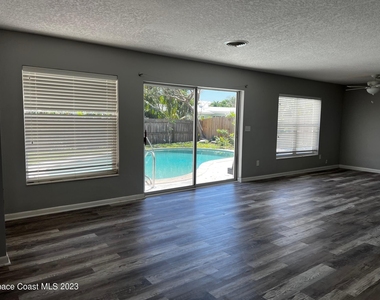 205 Melbourne Avenue - Photo Thumbnail 1
