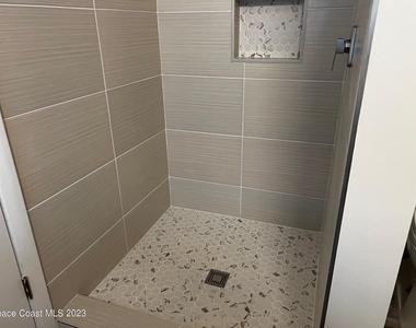 205 Melbourne Avenue - Photo Thumbnail 10