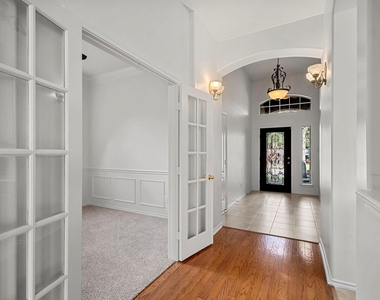 9907 Brandywood Circle - Photo Thumbnail 2