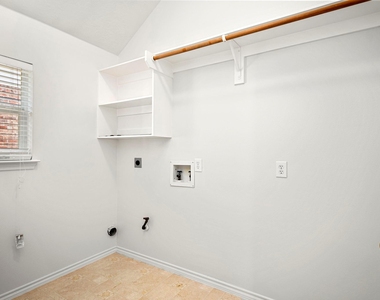 9907 Brandywood Circle - Photo Thumbnail 19