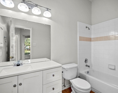 9907 Brandywood Circle - Photo Thumbnail 18