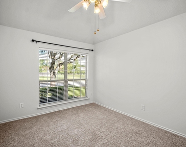 9907 Brandywood Circle - Photo Thumbnail 17