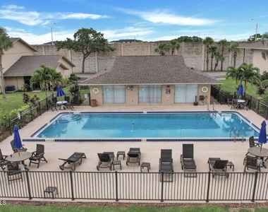4132 Bond Avenue - Photo Thumbnail 5