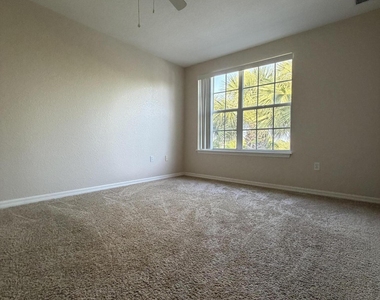 105 Turpial Way - Photo Thumbnail 20