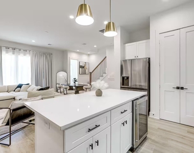 3484 Luca Street - Photo Thumbnail 21