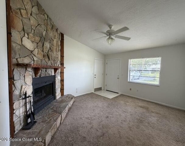 813 Poinciana Street - Photo Thumbnail 4