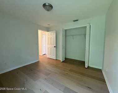 1954 Crane Creek Boulevard - Photo Thumbnail 24