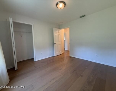 1954 Crane Creek Boulevard - Photo Thumbnail 26