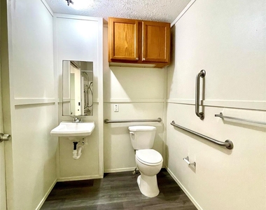 71 Woodrow St 71 - Photo Thumbnail 15