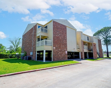 2501 Gulf Freeway - Photo Thumbnail 9
