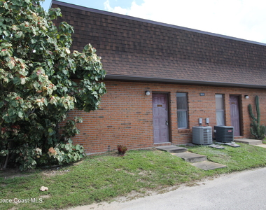 3816 Overlook Drive Ne - Photo Thumbnail 1