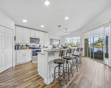1785 Ficus Point Drive - Photo Thumbnail 10