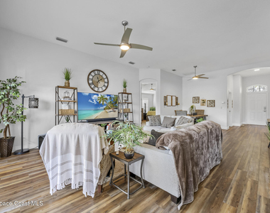 1785 Ficus Point Drive - Photo Thumbnail 14
