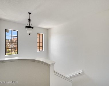 733 Ventura Drive - Photo Thumbnail 17