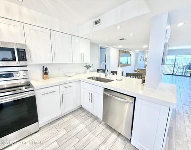 3170 N Atlantic Avenue - Photo Thumbnail 8