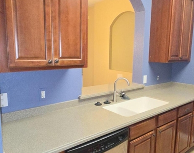 1576 Peregrine Circle - Photo Thumbnail 8