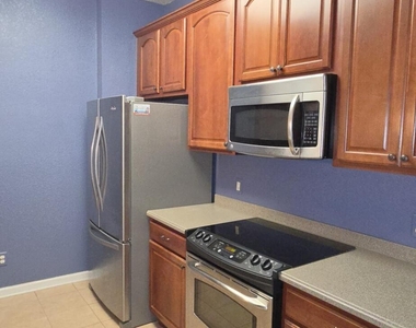 1576 Peregrine Circle - Photo Thumbnail 7