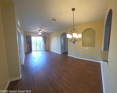 1576 Peregrine Circle - Photo Thumbnail 1