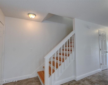 283 E Towne Place - Photo Thumbnail 14