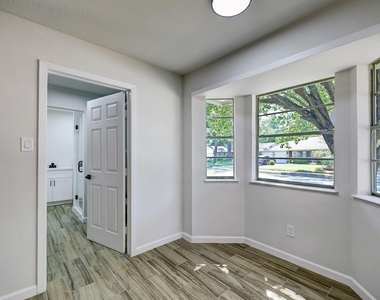 9723 Galston Lane - Photo Thumbnail 9