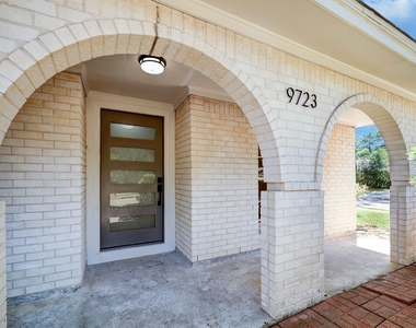 9723 Galston Lane - Photo Thumbnail 1
