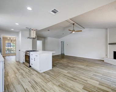 9723 Galston Lane - Photo Thumbnail 10