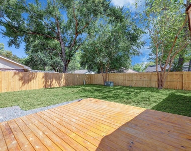9723 Galston Lane - Photo Thumbnail 22