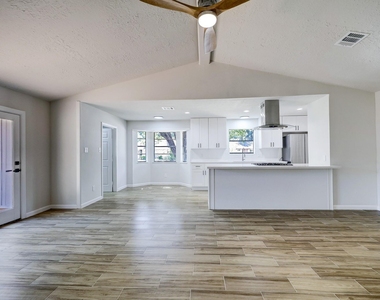 9723 Galston Lane - Photo Thumbnail 13