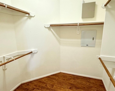 26934 Churchill Gate - Photo Thumbnail 23