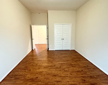 26934 Churchill Gate - Photo Thumbnail 7